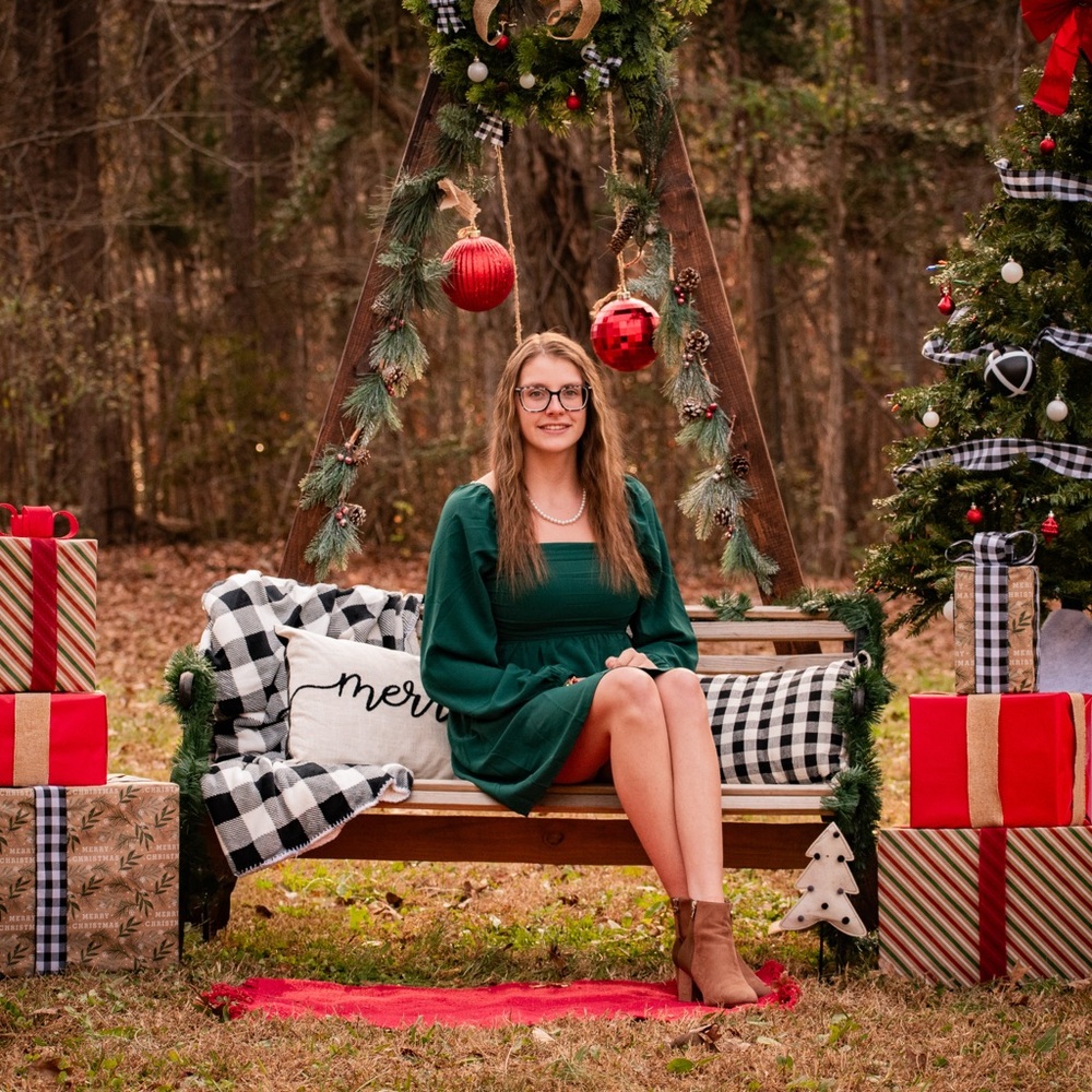 Meet your Posher, Hannah